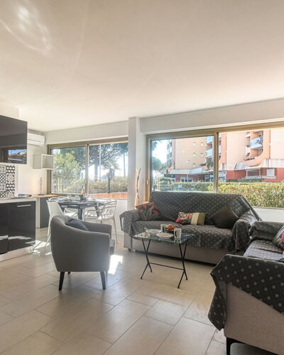 Le Méditerranée 101.3