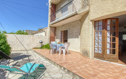 Saint Cyr sur Mer les Lecques 192: Proprietà, Costruzione, Cielo, Urban Design, Mobili Da Esterno, Manto Stradale, Pavimentazione, Legna, Zona Residenziale, Immobiliare