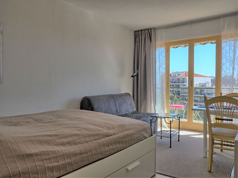 La Peyriere 3, Cannes