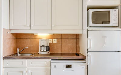 Accommodation:&nbsp;Les Rivages de Coudoulière 100.27