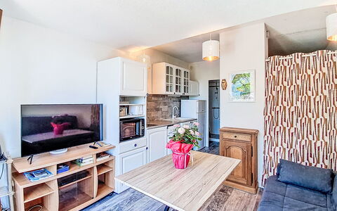 L'Olympie: Mobilia, Tavolo, Tavolo Esterno, Mobili Da Esterno, Sedia, Giardino, Shade, Vaso Di Fiori, Landscaping, Cucina & Sala Da Pranzo Tavolo