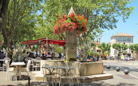 Oraison 603: Neve, Cielo, Nube, Montagna, Costruzione, Pendenza, Albero, Pianta, Casa, Paesaggio Naturale