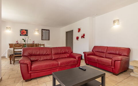 Kasara: Bankstel, Tafel, Meubilair, Fotolijst, Hout, Comfort, Verlichting, Gebouw, Interieur Ontwerp, Woonkamer