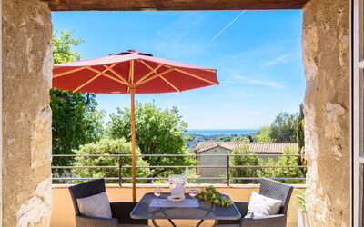 Accommodation:&nbsp;Olive 609.7