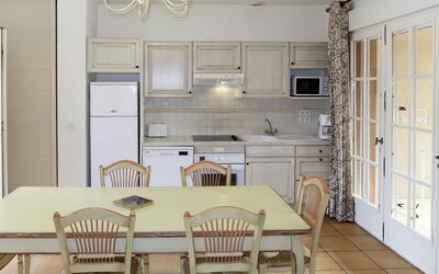 Accommodation:&nbsp;Domaine de Fayence M810X 643.6