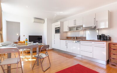 Accommodation:&nbsp;Boulevard Louis Blanc 260.2