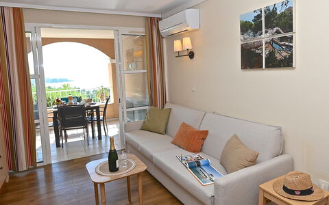 Alojamiento:&nbsp;Le Village (E1 208) 400.9