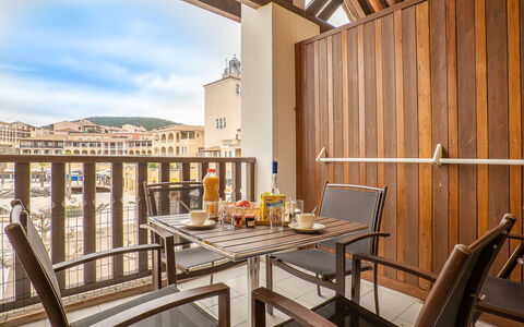 Accommodation:&nbsp;Le Village (B1 419) 400.29