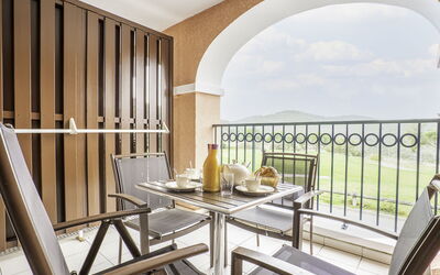 Accommodation:&nbsp;Le Village (C3 217) 400.39