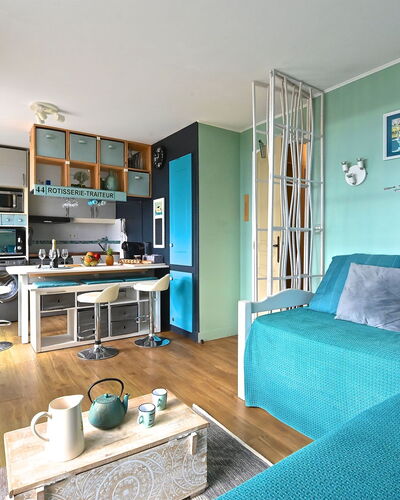 Le Village (C4 323) 400.75