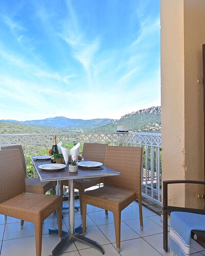 Le Village (C7 351) 400.14