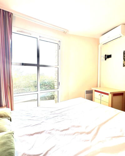 Le Village (C4 008) 400.68