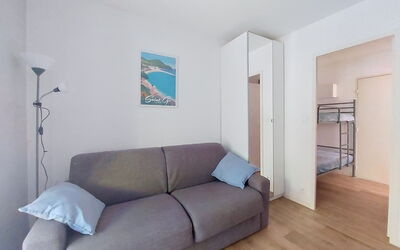 Accommodation:&nbsp;Les Aigues Marines 800.78