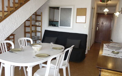 Accommodation:&nbsp;Les Trinquetttes 100.1