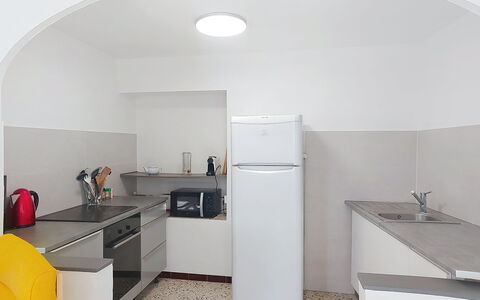 Mimosa: Flooring, Major Appliance, Interieur Ontwerp, Keuken, Toestel Van De Keuken, Verdieping, Plafond, Countertop, Meubilair, Verlichting