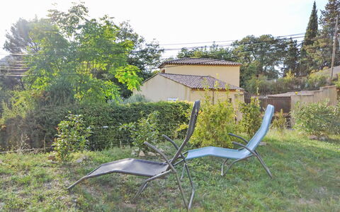 Le Petit Verdillon: Möbel, Gartenmöbel, Stuhl, Sonnenliege, Garten, Schatten, Hinterhof, Läge, Schatten