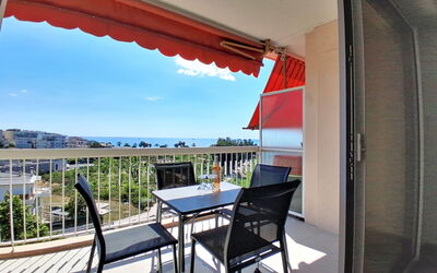 Cagnes-Sur-Mer 125: Swimming Pool, Resort Town, Eco Hotel, Resort, Villa