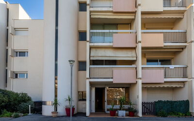 Le Lavandou 341: Plant, Building, Daytime, Property, Window, Door, Architecture, Urban Design, Neighbourhood