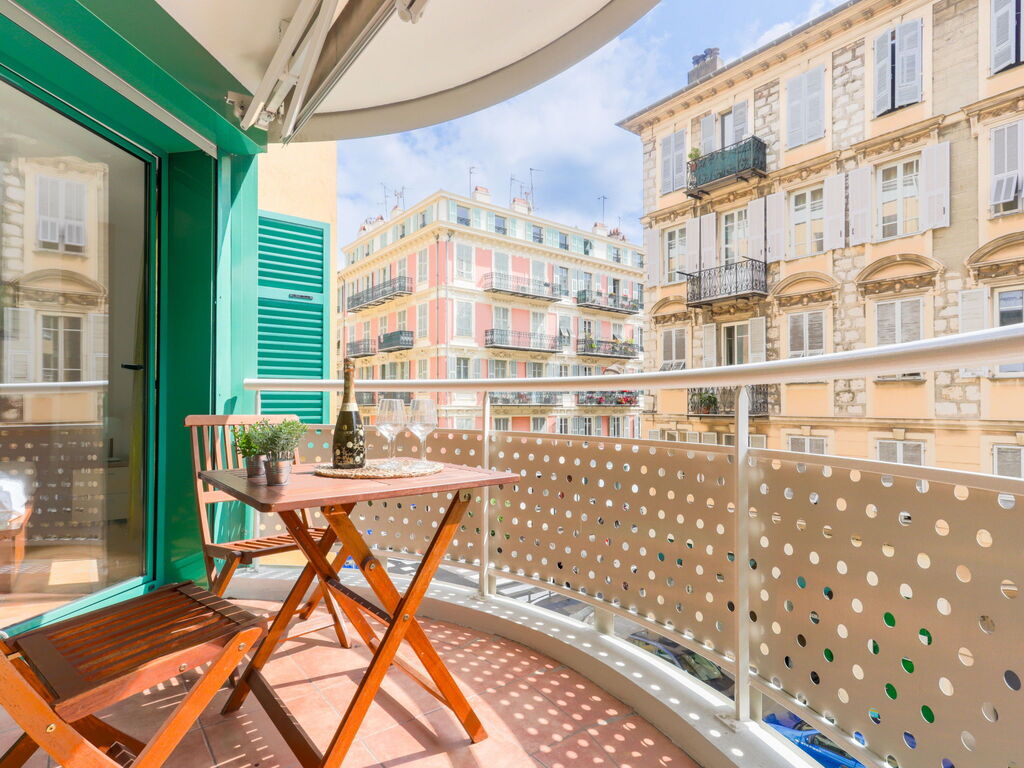 Les Balcons de Port Nicea location de vacances - Couchages 4 dans 1 ...