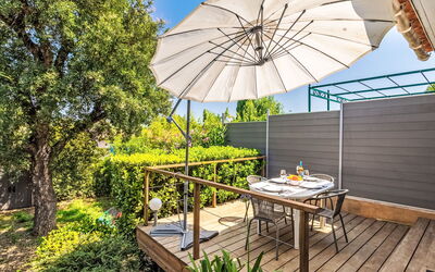 Alojamiento:&nbsp;Font Mourier 101.1