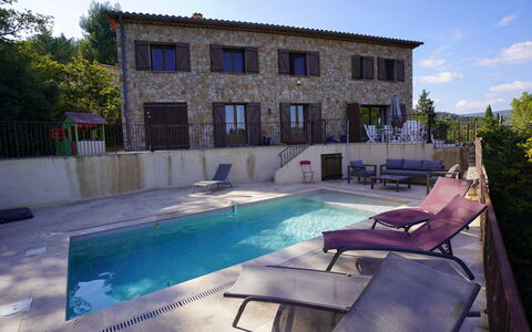 Lou Lann Vras: Schwimmbad, Wohngebiet, Resort, Gartenmöbel, Verbundwerkstoff, Estate, Villa, Hazienda, Thermae, Hotel