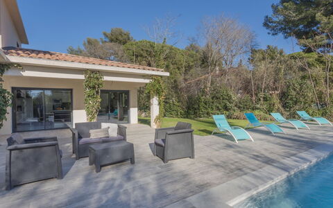 Villa: Barrio Residencial, Inmuebles, Hacienda, Villa, Piscina, Recurso, Eco Hotel, Casa De Campo, Ciudad De Vacaciones