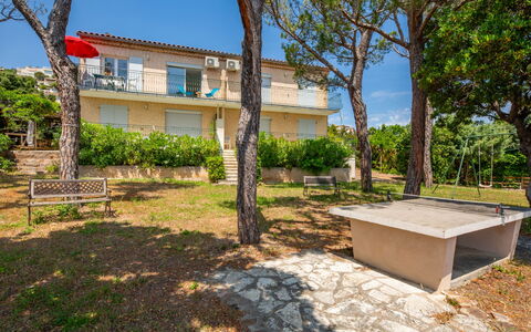 Anthéor 651: Shade, Estate, Landscaping, Cortile, Backyard, Balcone, Recinzione