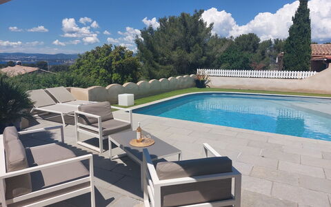 Bleu Azur: Meubilair, Buitenmeubels, Stoel, Schaduw, Samengesteld Materiaal, Buitentafel, Beton, Patio, Tuin, Zwembad