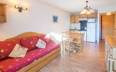 T.bergerie: Cucina, Controsoffitto, Cabinetry, Interior Design, Elettrodomestico Da Cucina, Pavimentazione, Mobilia, Legna, Apparecchio Major, Soffitto