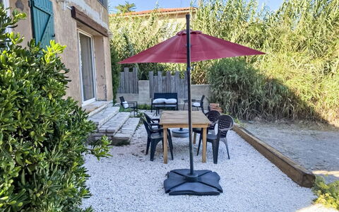 Zita: Bjergrige Landskabsformer, Hus, Bakke, Bjerg, Bjergkæde, Sommerhus, Landdistrikt, Hjem, Dal