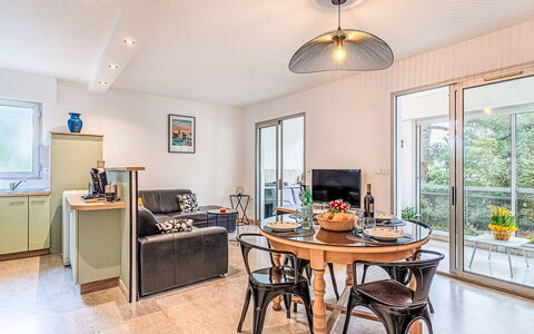 Les Terrasses de Portissol: Shade, Balcony, Hotel, Villa, Resort, Outdoor Furniture