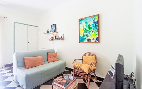 Résidence le Mistral: Mobilia, Interior Design, Pavimentazione, Pavimento, Parete, Divano, Camera, Soggiorno, Appartamento, Casa