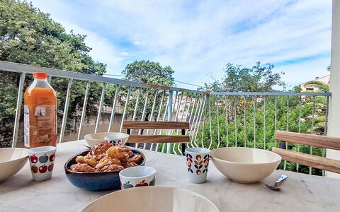 La Siesta: Möbel, Tabelle, Stuhl, Gartenmöbel, Tisch Im Freien, Küche & Esszimmer Tisch, Servierware, Balkon, Essen, Holzbeize