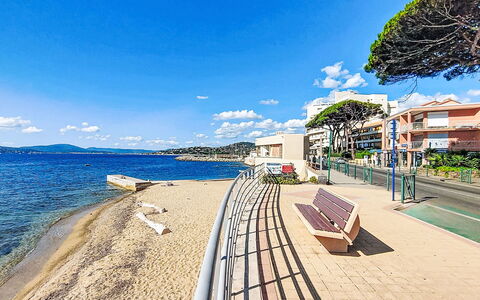 Villa Botrel: Kyst, Hav, Kyst, Strand, Skygge, Ferieby, Bugt, Ferie, Tropics, Walkway