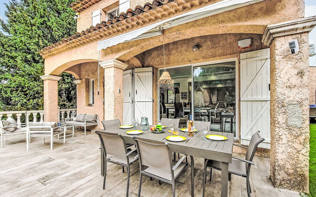 Accommodation:&nbsp;La Bressado 352.3