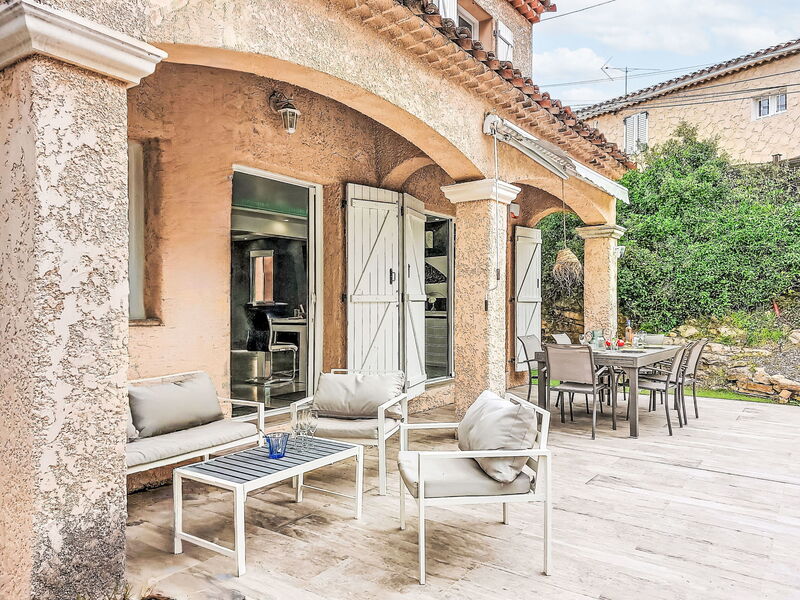 Accommodation:&nbsp;La Bressado 352.3