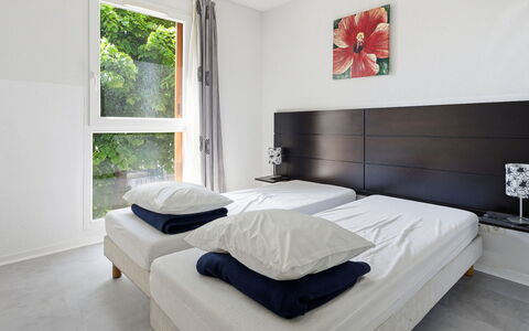 Grasse 654: Interieur Ontwerp, Meubilair, Bed, Flooring, Hout, Verdieping, Slaapkamer, Kamer, Laken, Bedding