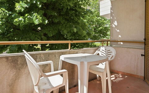 Virginia: Holz, Holzbeize, Hartholz, Balkon, Sperrholz, Daylighting, Geländer