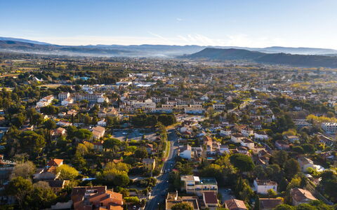 La Bressado: Tiempo De Día, Barrio Residencial, Naturaleza, Área Urbana, Ciudad, Vista Panorámica, Paisaje, Horizonte, Belleza, Barrio