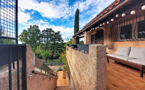 Lou Pantail: Piscina, Ricorrere, Hotel, Shade, Villa, Balcone, Eco Hotel, Resort Citta ', Fotografia Aerea