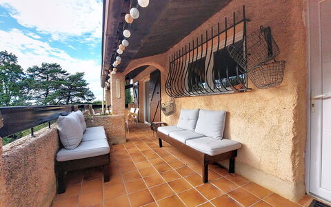Lou Pantail: Piscina, Ricorrere, Hotel, Shade, Villa, Balcone, Eco Hotel, Resort Citta ', Fotografia Aerea