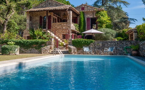 La Réalière: L'Eau, Plante, Bâtiment, Propriété, Arbre, La Nature, Bleu Azur, Fenêtre, Paysage Naturel, Ciel