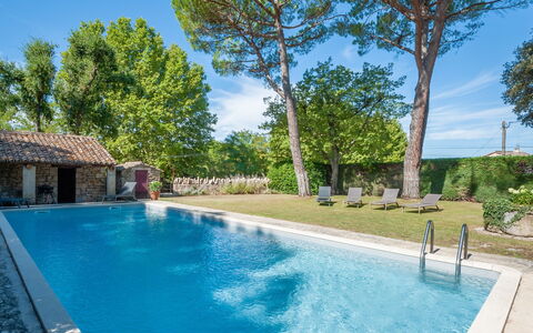 La Réalière: L'Eau, Ciel, Plante, Nuage, Arbre, Bleu Azur, Piscine, Ombre, Loisir, Herbe