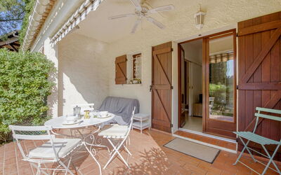 Accommodation:&nbsp;Val des Chênes 90.7