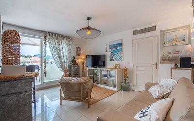 Accommodation:&nbsp;Beau Rivage 170.5