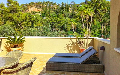 Saint Hubert, Theoule Sur Mer