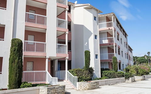 Les Morières: Barrio Residencial, Casa, Barrio, Departamento, By, Asentamientos Humanos, Suburbio, Inmuebles, Condominio, Balcón