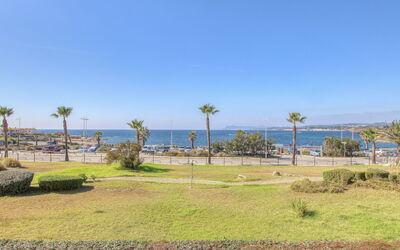 Logement:&nbsp;Les Marines D'Aryana 500.4