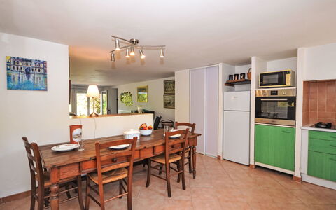 Kerkor: Meubilair, Interieur Ontwerp, Flooring, Hout, Plafond, Verdieping, Keuken En Eettafel, Kamer, Eetkamer, Tafel